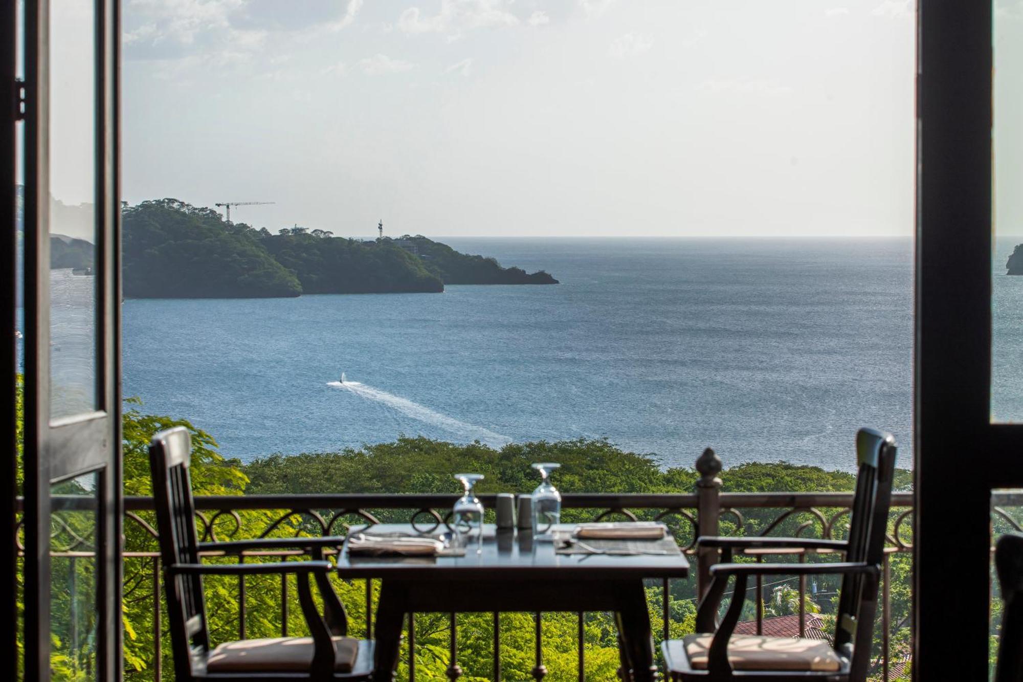 Villas Sol Beach Resort Playa Hermosa  Bagian luar foto