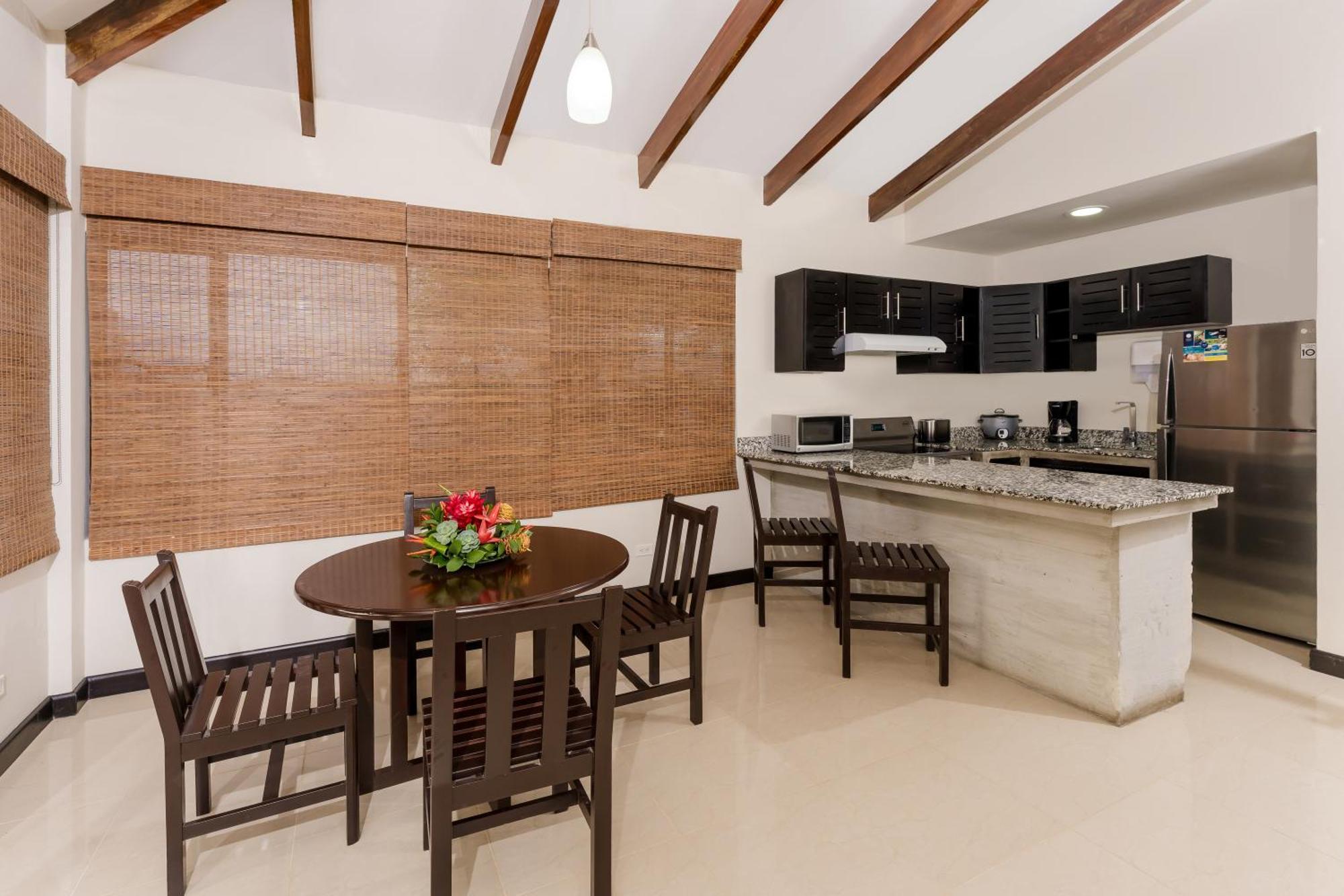 Villas Sol Beach Resort Playa Hermosa  Ruang foto